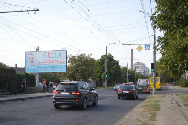 Щит 6x3,  І.Богуна вул../Робоча вул.