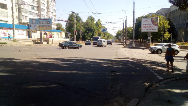 Призма 4x3,  Перекопська вул./Залаегерсег вул.