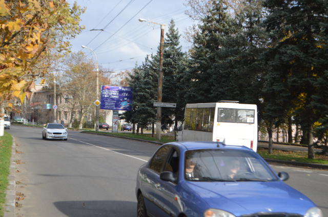 Щит 4x3,  Перекопська вул./Артилерійська вул.(парк Слави)