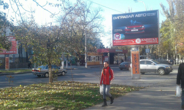 Щит 4x3,  Ушакова пр.(р-н гастробару "Чікаго")