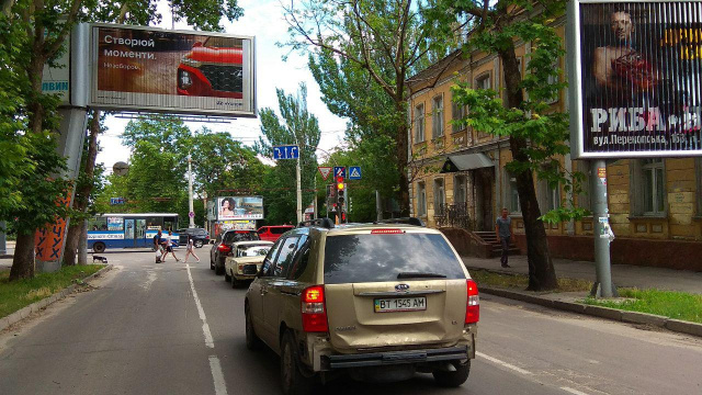 Призма 6x3,  Театральна вул./Ушакова пр.