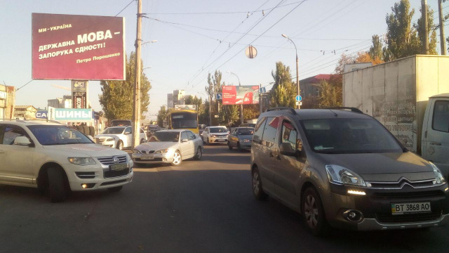 Щит 4x3,  Миколаївське шосе/Уварова вул.(р-н складу-магазину "Акваторія")