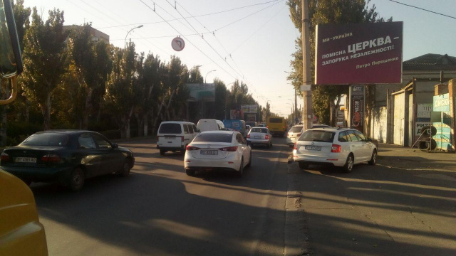 Щит 4x3,  Миколаївське шосе/Уварова вул.(р-н складу-магазину "Акваторія")