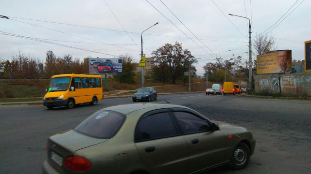 Щит 6x3,  Нафтовиків вул./Макарова вул. 2