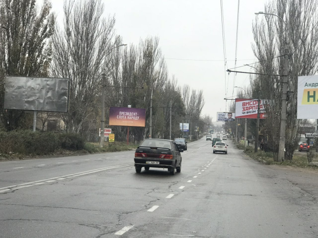 Щит 6x3,  Нафтовиків вул. (Р-н м'ясокомбінату, навпроти АЗС)
