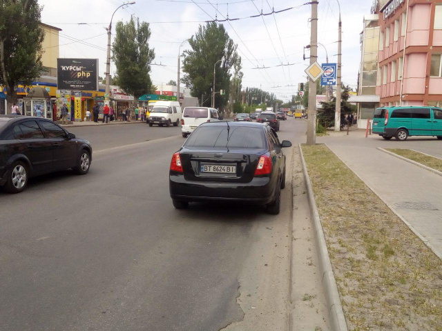 Щит 4x3,  Миколаївське шосе(зупинка "Залізнична")