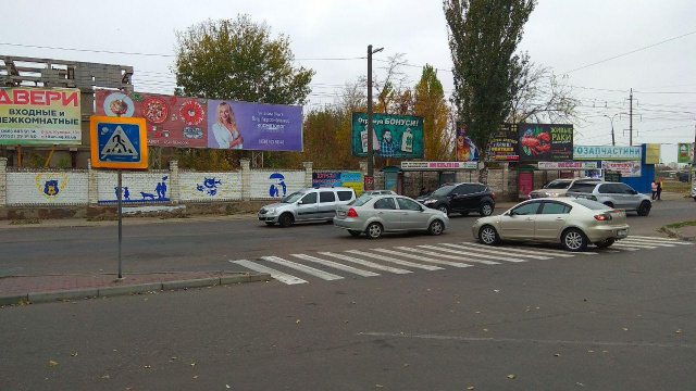 Щит 6x3,  ТРЦ Фабрика/автобусна зупинка (6)