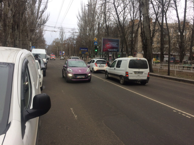 Щит 4x3,  Ушакова пр./Молодіжна вул.(Кораблебудівельний університет)