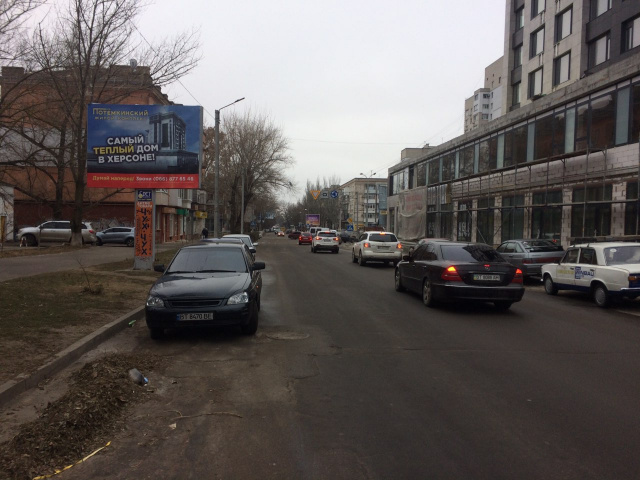 Щит 4x3,  Потьомкінська вул.(р-н "Ател'є мод")