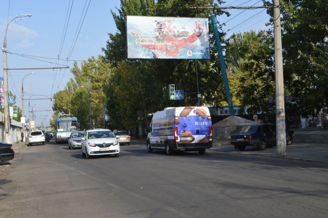 Щит 6x3,  Лавренева вул./Шуменський ринок